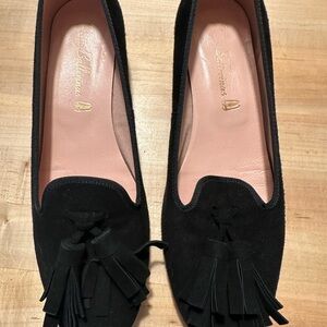 Pretty Ballerinas Black Suede Flats with Tassels